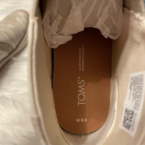Toms, Camo, Sneaker, Bootie, Canvas, Slip-on, Size 8.5, NWT - Picture 8 of 12